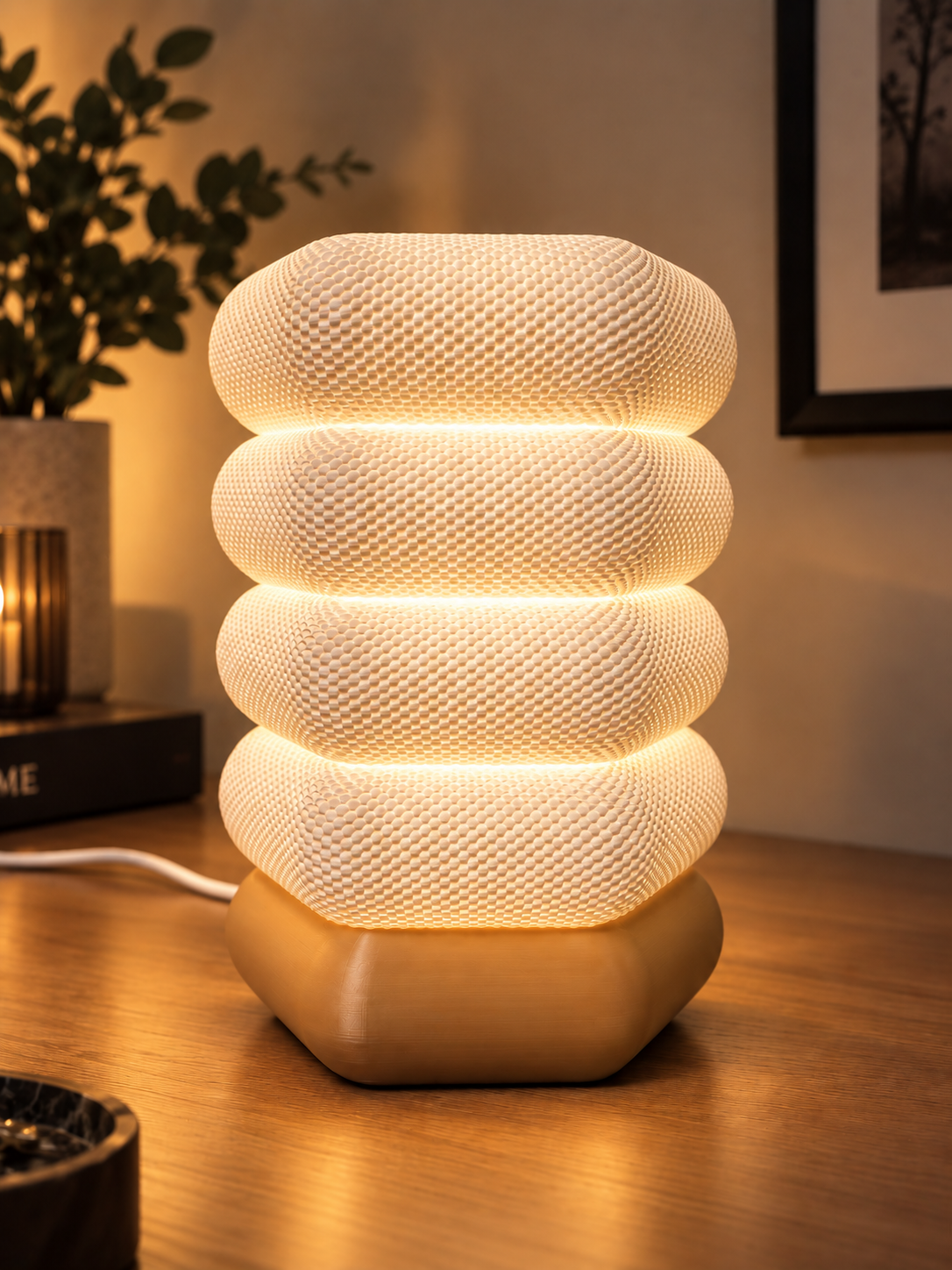 Retro-Lampe in Sechseckform mit Strickmuster